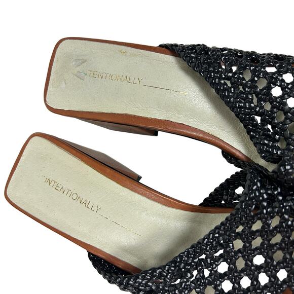 Anthropologie x Intentionally Blank Black Roll Woven Heeled Mules 8 - Picture 5 of 9